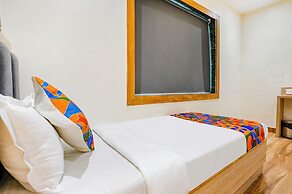 Fabhotel Riza International