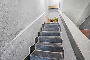 Fabhotel Riza International