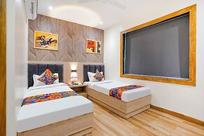 Fabhotel Riza International