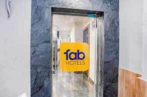 Fabhotel Riza International