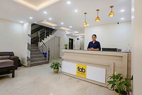 Fabhotel Taugan Inn