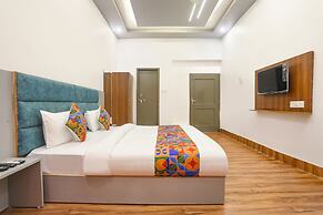 Fabhotel Villa The Suites