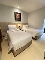 Tuwuh Hotel at Kayutangan