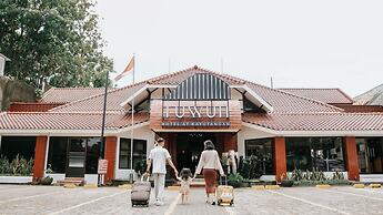 Tuwuh Hotel at Kayutangan