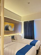 LYNN Hotel Tuban