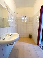 Diani Campsite & Cottages