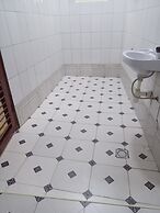 Diani Campsite & Cottages