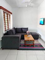 Diani Campsite & Cottages