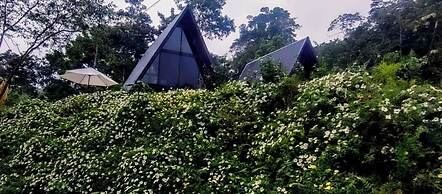 Yarumo Lodge Río Celeste Black Chalets