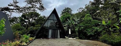 Yarumo Lodge Río Celeste Black Chalets