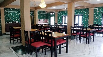 Hotel Yumi Ragi