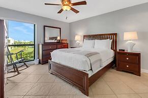 21420 Bay Village Dr 218