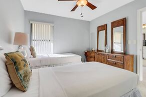 21420 Bay Village Dr 218