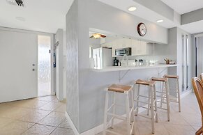 21420 Bay Village Dr 218