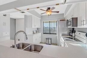 21420 Bay Village Dr 218