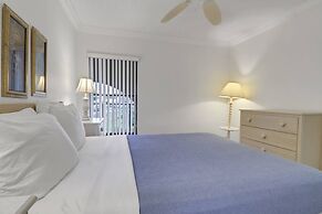 21400 Bay Village Dr 204