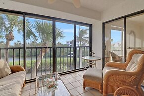 21400 Bay Village Dr 204