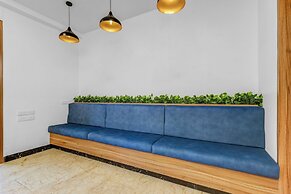 Rohaan hotels Medavakkam by UPAR