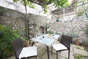 Dint' a Torre Bed & Breakfast