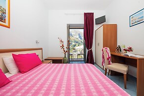 Dint' a Torre Bed & Breakfast