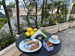 Dint' a Torre Bed & Breakfast