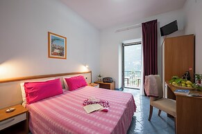 Dint' a Torre Bed & Breakfast