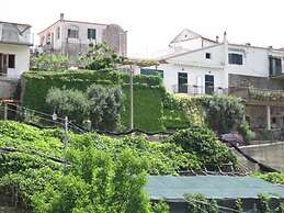 Dint' a Torre Bed & Breakfast