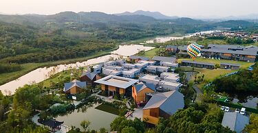 HENTIQUE RESORT TIANMU LAKE