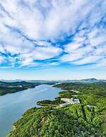 HENTIQUE RESORT TIANMU LAKE