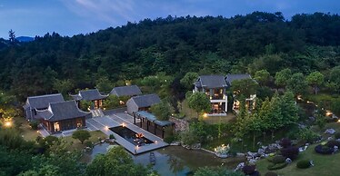 HENTIQUE RESORT TIANMU LAKE