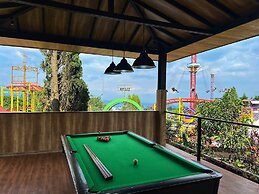 Villa 4-BR Klub Bunga No. 10 Batu Malang