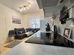 Casa Angela by Ca-sa Check