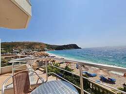 Magic Ionian Apartments & Rooms