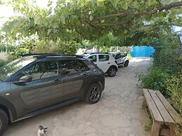 Magic Ionian Apartments & Rooms