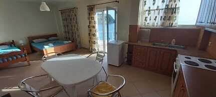 Magic Ionian Apartments & Rooms