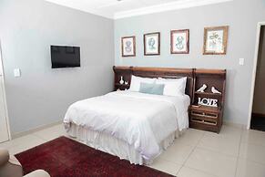 Afropolitan Guest Lodge