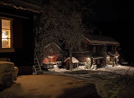 Cozy Cabin Retreat in Scenic Valley, E6 South of Trondheim
