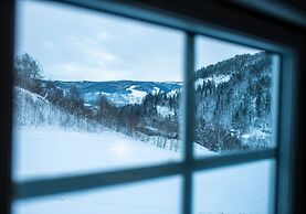 Cozy Cabin Retreat in Scenic Valley, E6 South of Trondheim