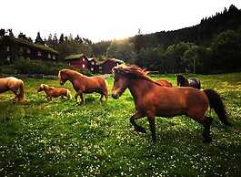 Cozy Cabin Retreat in Scenic Valley, E6 South of Trondheim