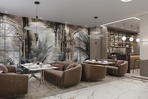 Moon Resort & Spa