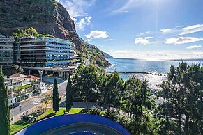 Room-discover Magical Calheta