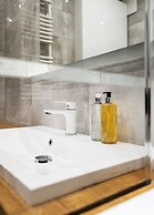 RentPlanet - Grzybowska 85