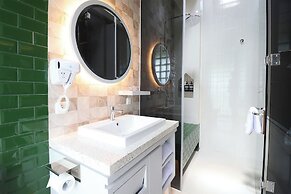 Moritz Hill Borobudur Resorts & Spa