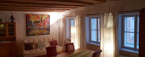 Romantic,central Situated 75m2 Flat