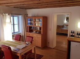 Romantic,central Situated 75m2 Flat