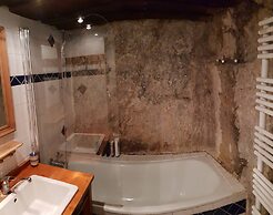 Romantic,central Situated 75m2 Flat