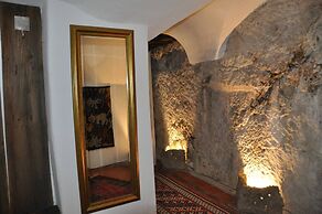 Romantic,central Situated 75m2 Flat