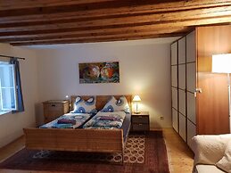 Romantic,central Situated 75m2 Flat