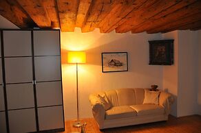 Romantic,central Situated 75m2 Flat