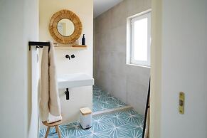 Birds of Paradise - Boutique surf lodge